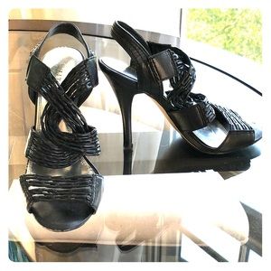 White House Black Market 6 1/2